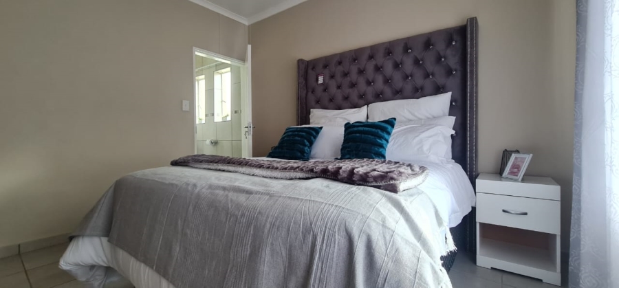 3 Bedroom Property for Sale in Waterkloof Hill Estate North West
